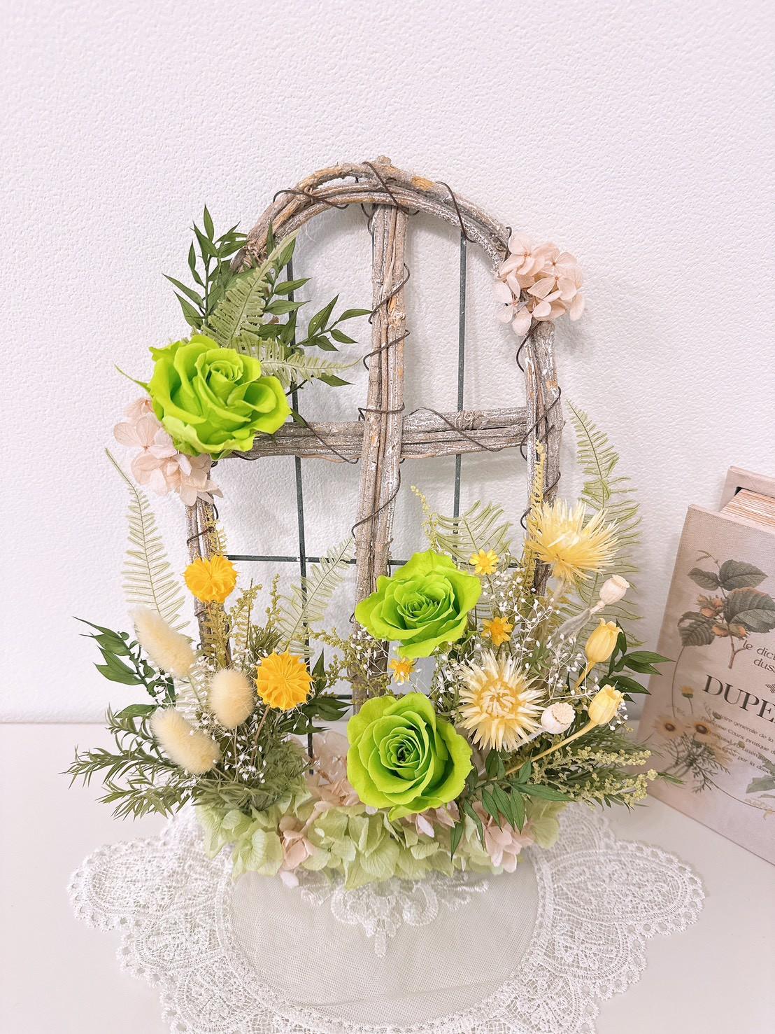 窓辺に咲く 春のグリーンローズ ウィンドウアレンジ ナチュラル 母の日 春限定2026 ギフト 癒し 新生活 インテリア | 5枚目